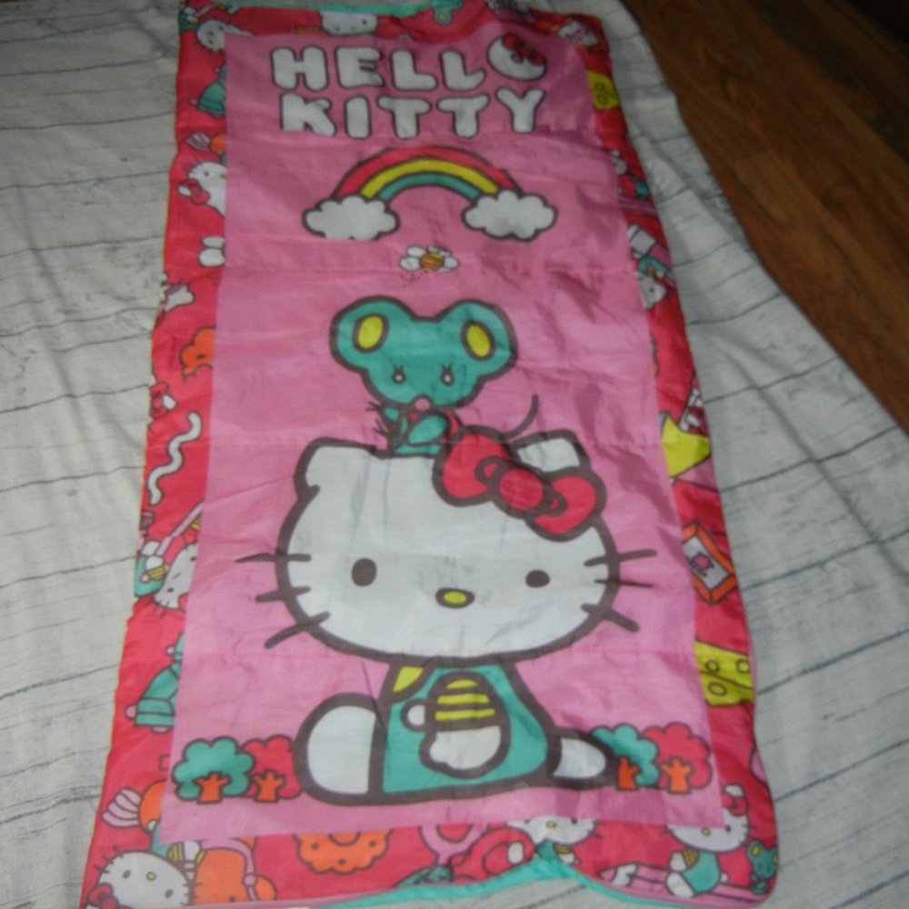 Hello Kitty pink zipper sleeping bag 28x56”
